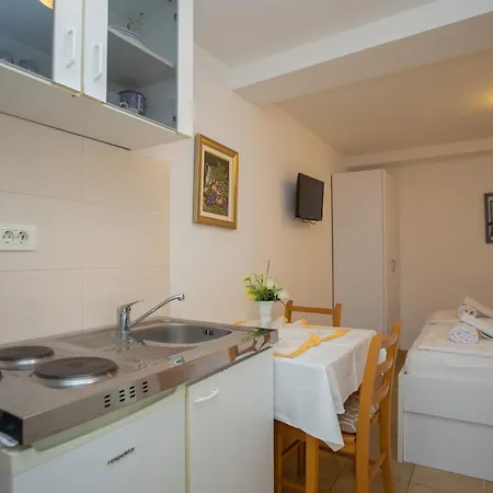 Downtown Private Apartman